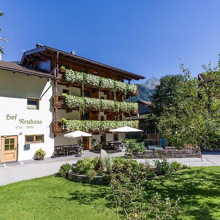 Hof Neuhaus Apartment Mayrhofen Exterior foto