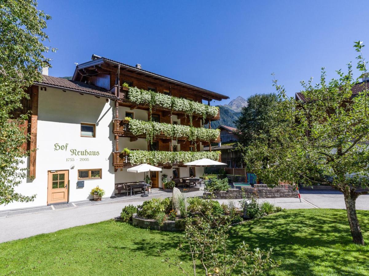 Hof Neuhaus Apartment Mayrhofen Exterior foto