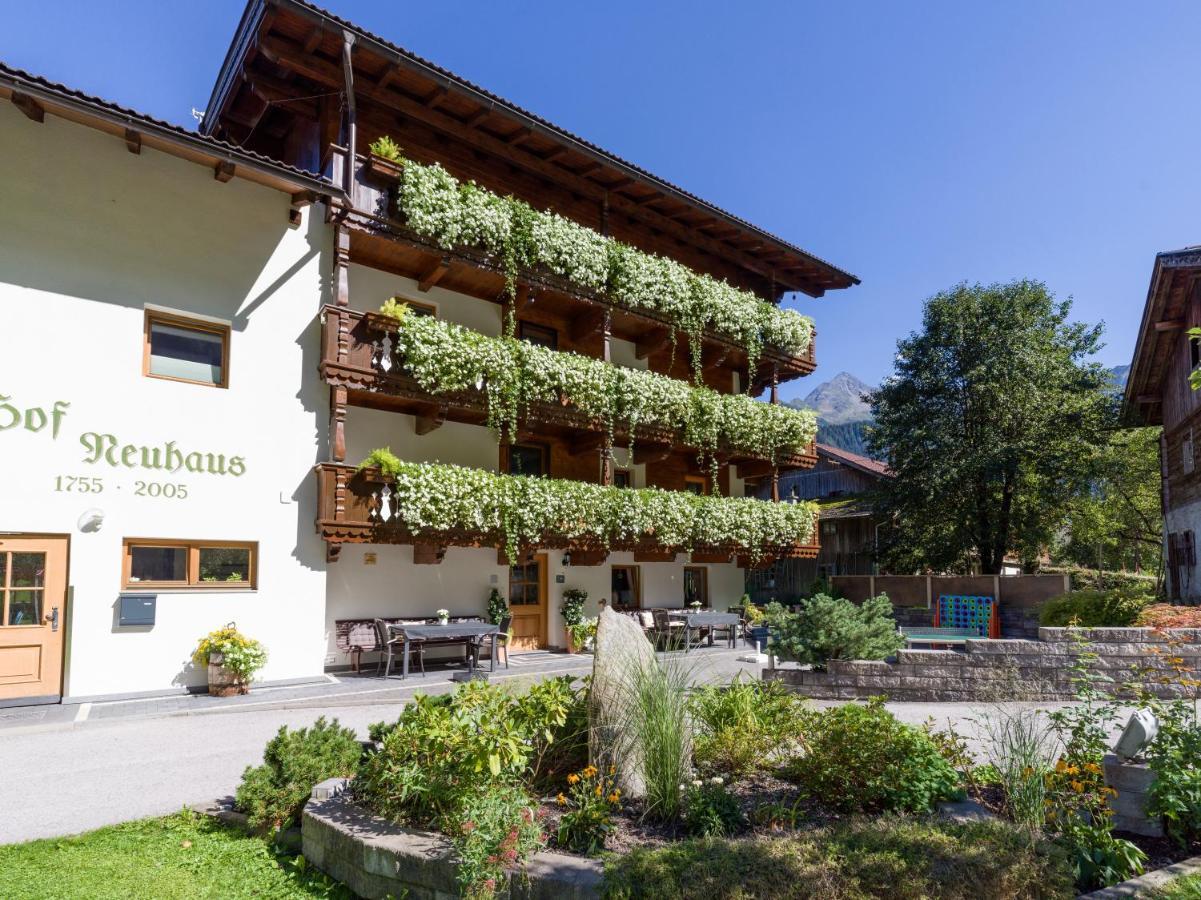 Hof Neuhaus Apartment Mayrhofen Exterior foto