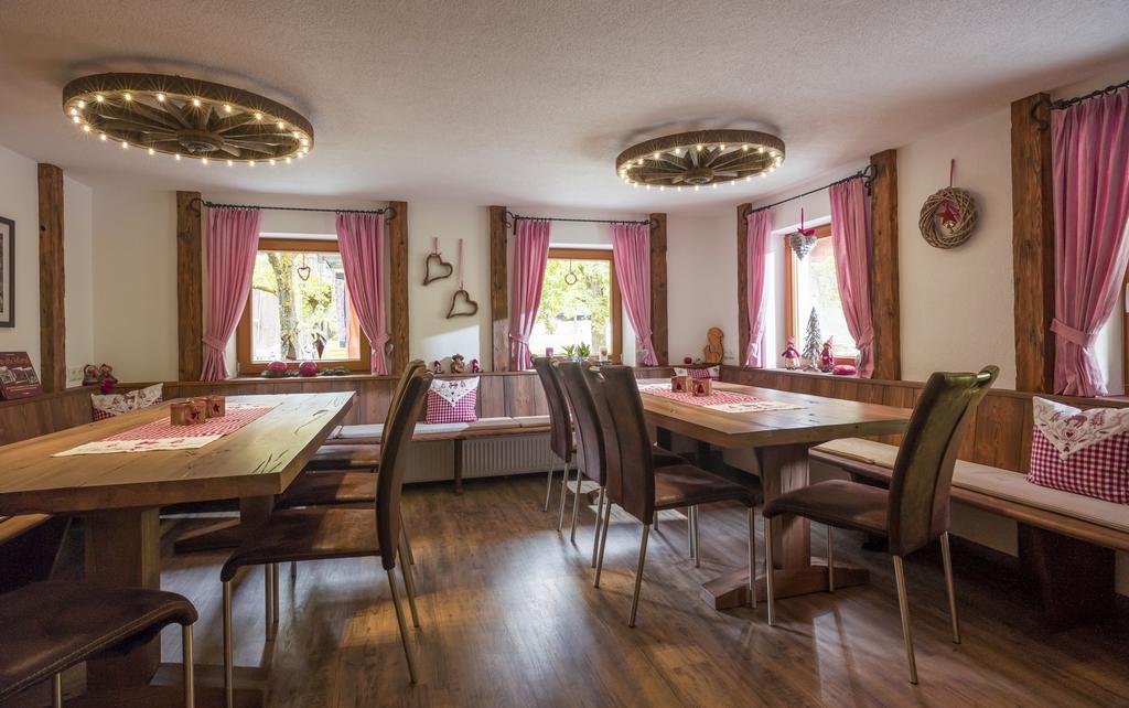 Hof Neuhaus Apartment Mayrhofen Exterior foto
