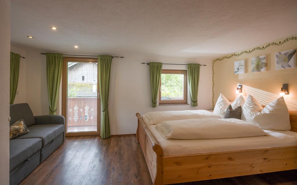 Hof Neuhaus Apartment Mayrhofen Exterior foto